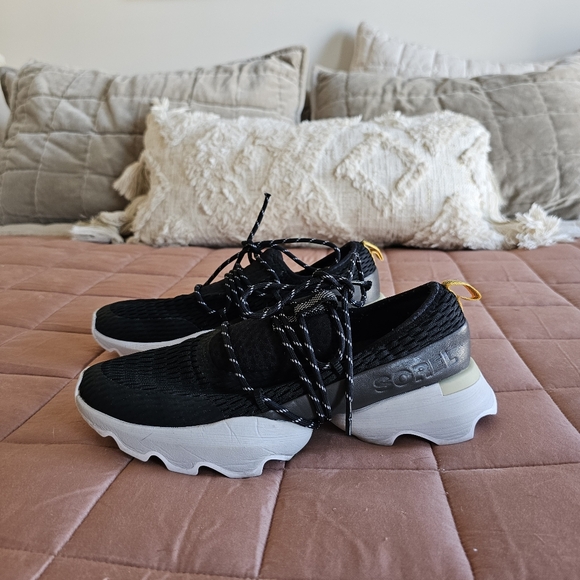 Sorel Kinetic™ Impact Lace Sneakers Size 8 - Picture 3 of 7